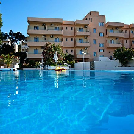 Albatross Hotel Maleme  Exterior photo