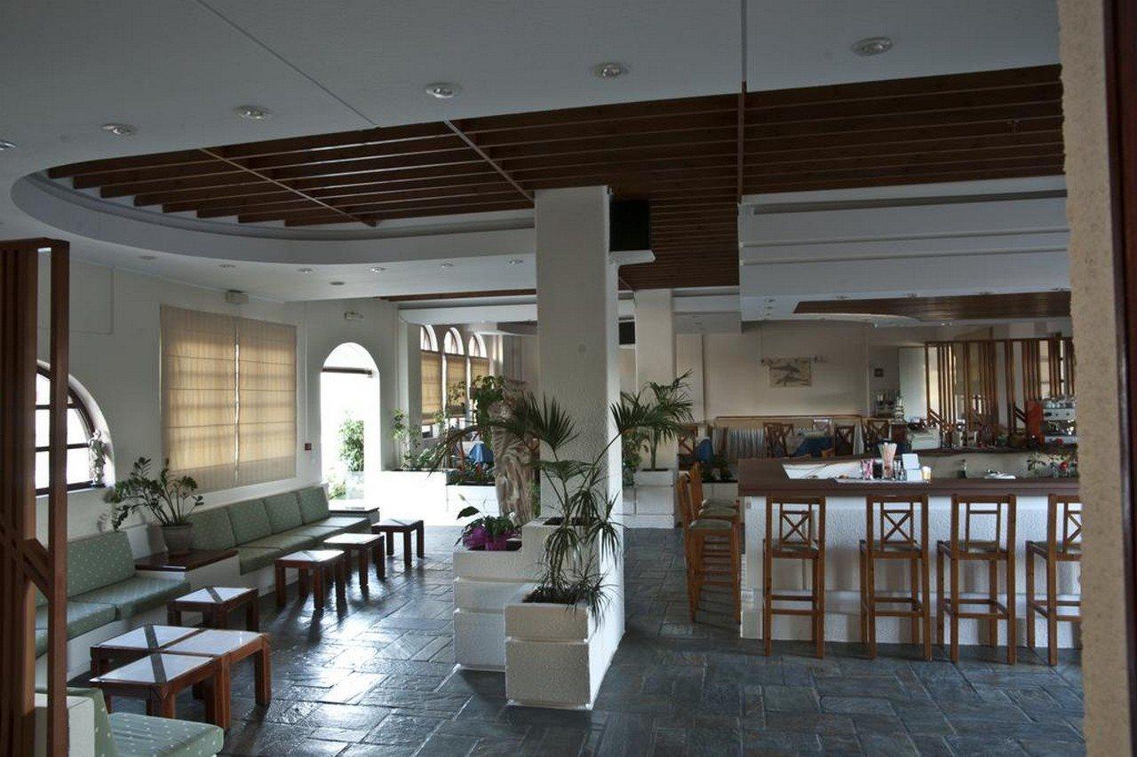 Albatross Hotel Maleme  Exterior photo