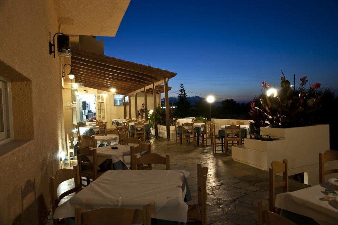 Albatross Hotel Maleme  Exterior photo