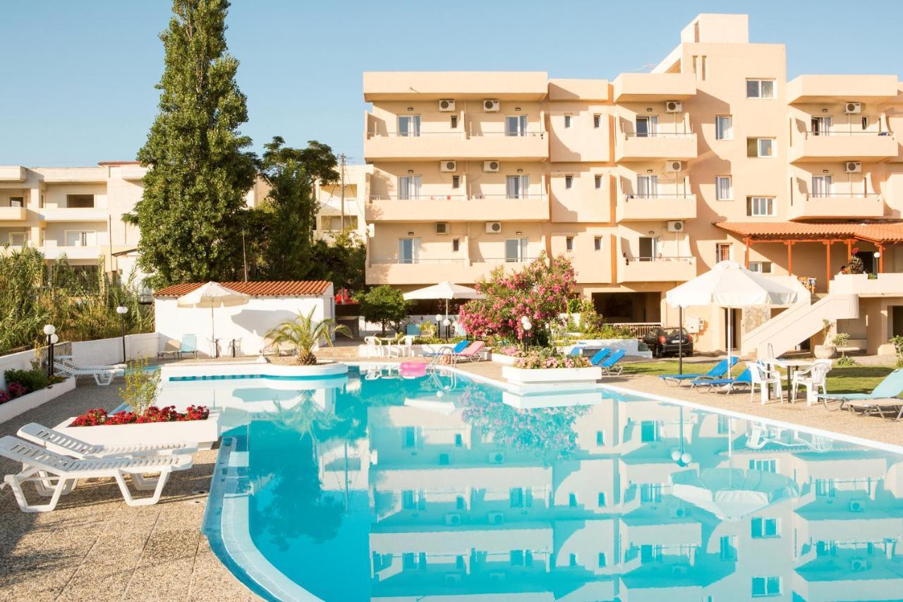 Albatross Hotel Maleme  Exterior photo