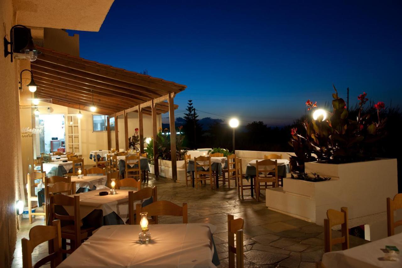 Albatross Hotel Maleme  Exterior photo