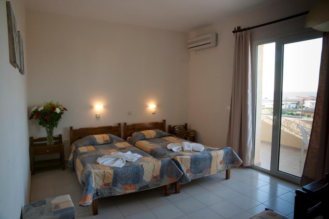 Albatross Hotel Maleme  Exterior photo