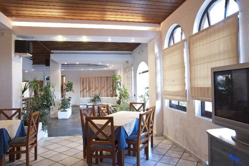 Albatross Hotel Maleme  Exterior photo