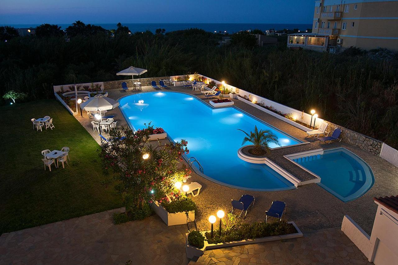 Albatross Hotel Maleme  Exterior photo