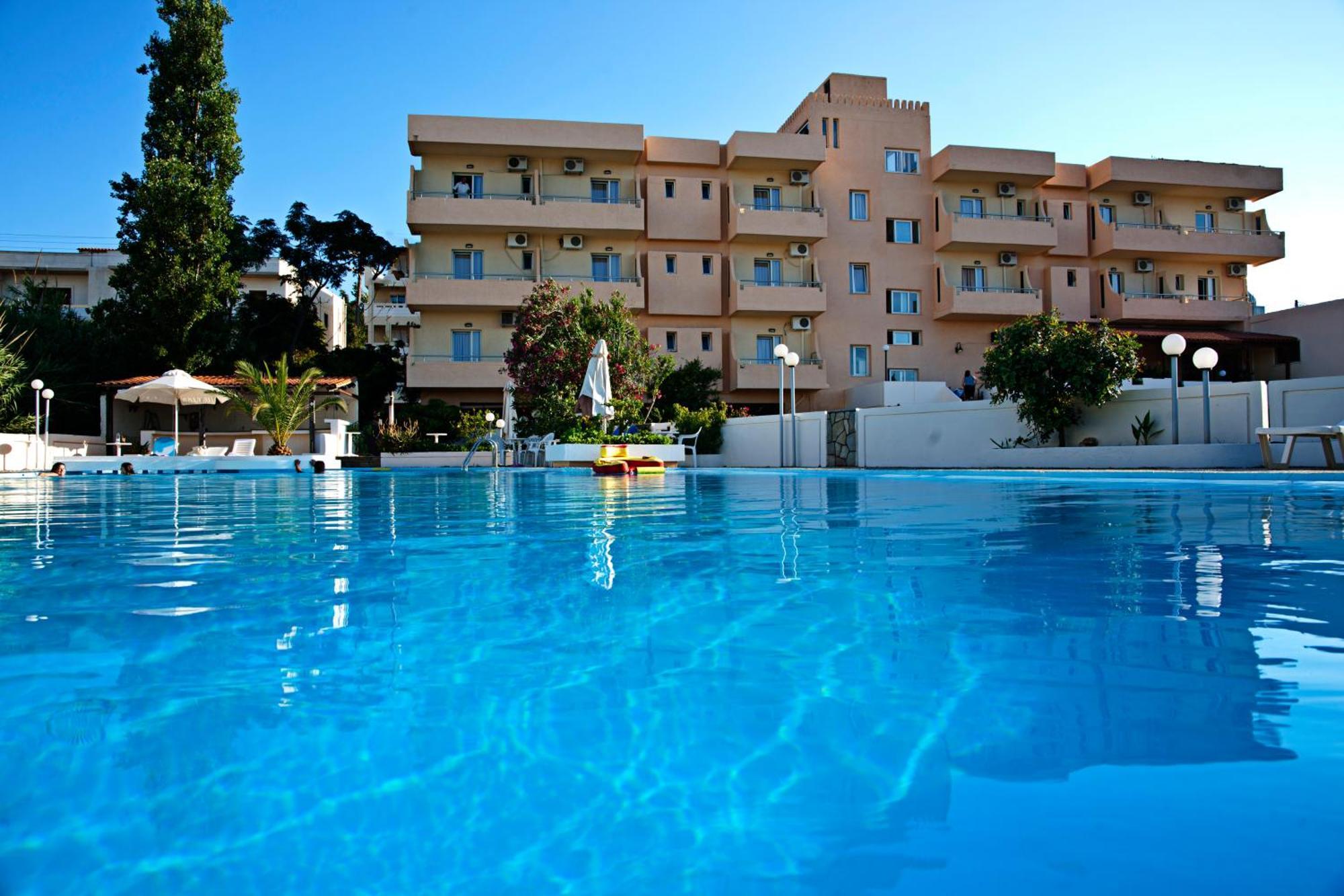 Albatross Hotel Maleme  Exterior photo